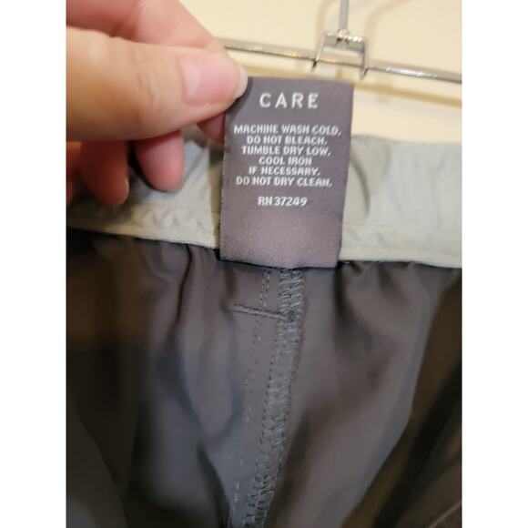 REI Women's Adventure Convertible Pants Shorts Zip Off Cargo Dark Gray Size 18W - Picture 9 of 9